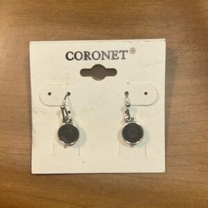 Circle dangle earrings.